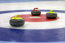 Curling-Steine im Haus (Foto: Daniel Brack - Wikipedia)
