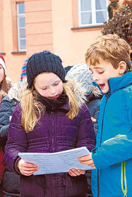 Mit ganz viel Inbrunst waren diese beiden Nachwuchssänger bei der Sache. (SZ-Foto: Nicole Klappert)