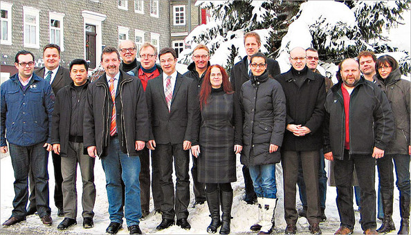 Die Veranstalter-Gemeinschaft stellte gestern beim traditionellen Pressegespräch Details des Programms am kommenden Wochenende vor. Das Foto entstand auf dem winterlichen Goetheplatz. (SZ-Foto: Martin Völkel)