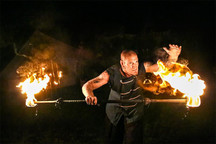 Chapeau Claque Rouge - Feuertheater (Foto: Chapeau Claque Rouge)