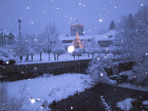 Winterimpressionen vom Bad Berleburger Marktplatz (Foto: Rikarde Riedesel)