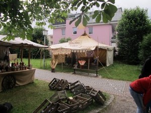 Bogenbauworkshop für Kinder (Foto: Familie Wysk)