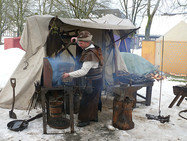 Impressionen vom Schlossgarten - Schmied im Mittelalter (Foto: Rikarde Riedesel)