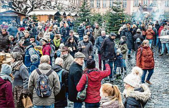 Mächtig was los war am Sonntag in der Berleburger Oberstadt. (SWA-Foto: Boris Edelmann)